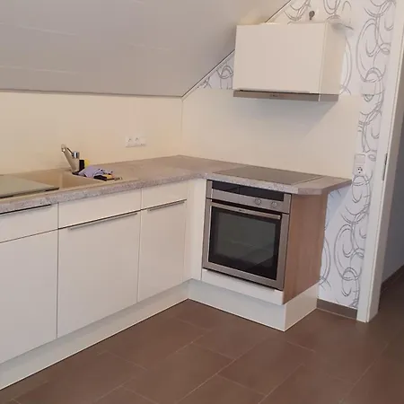 Fee * エアバッハ